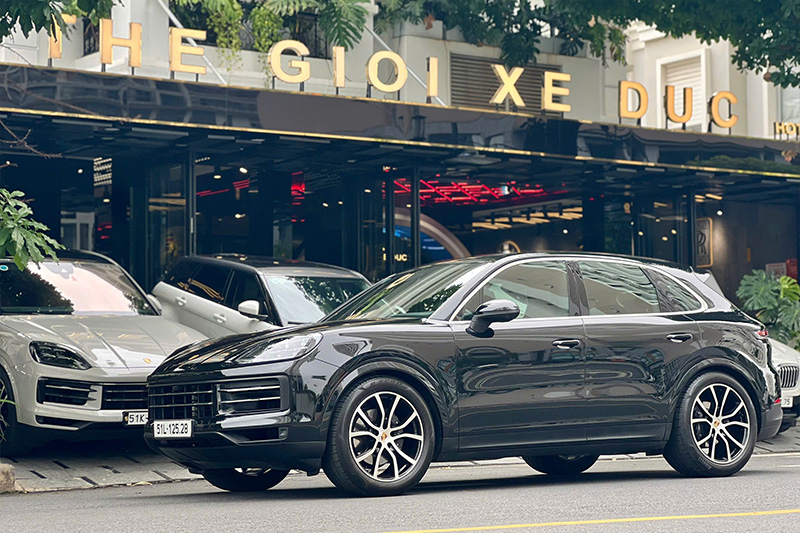 Porsche Cayenne Đen 2023