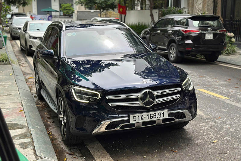 Mercedes-Benz GLC 200 Xanh 2021
