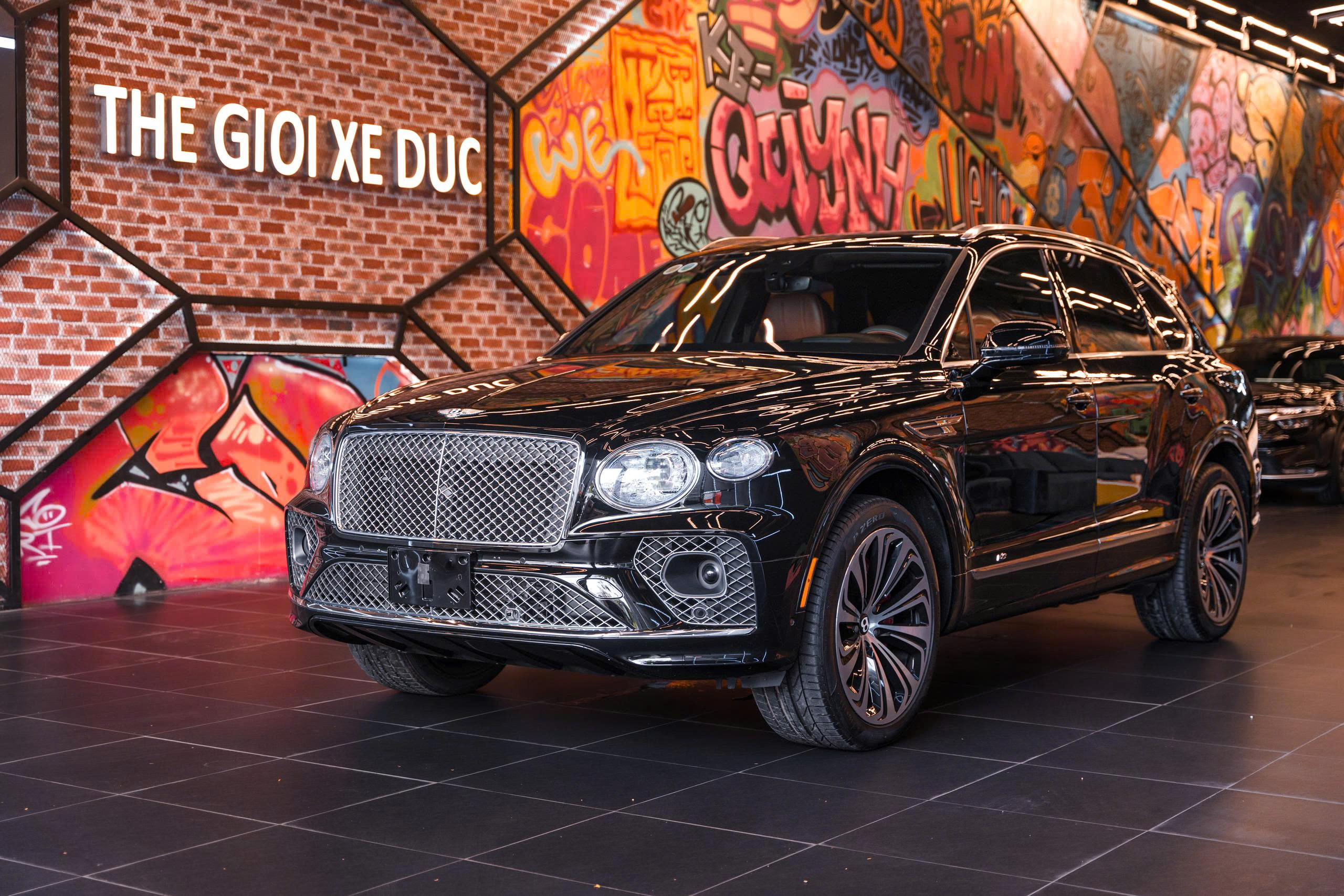 Bentley Bentayga First Đen 2021